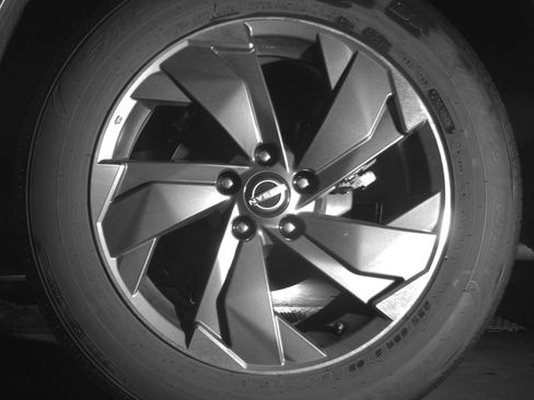 Used 2025 Nissan Rogue SV image 14