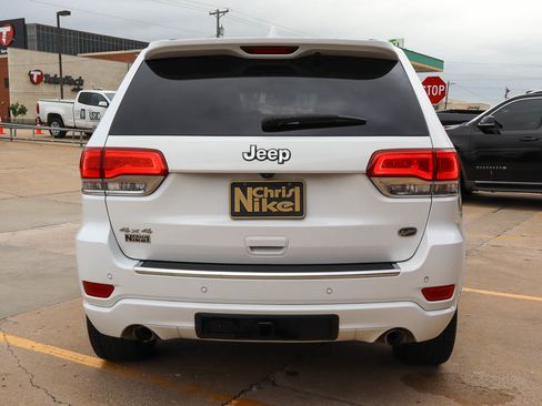 Used 2019 Jeep Grand Cherokee Overland AWD/4WD image 13