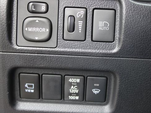 Used 2023 Toyota 4Runner Limited AWD/4WD image 12