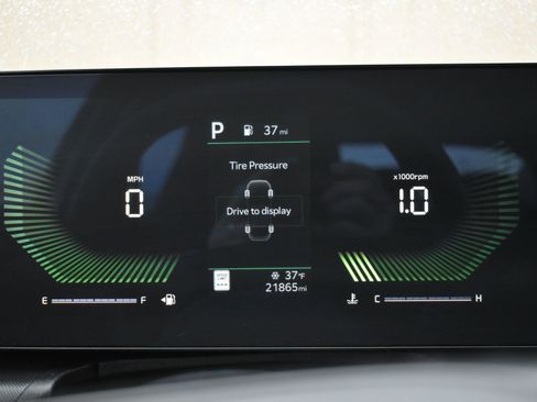 Used 2025 Kia K4 LXS image 30