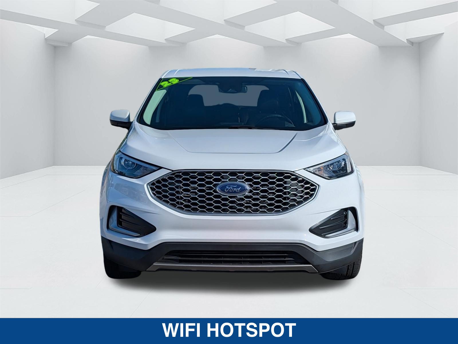 Used 2023 Ford Edge SEL AWD/4WD image 9