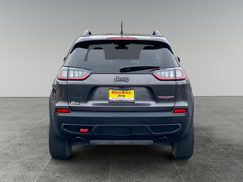 Used 2019 Jeep Cherokee Trailhawk w/ Comfort/Convenience Group AWD/4WD image 4
