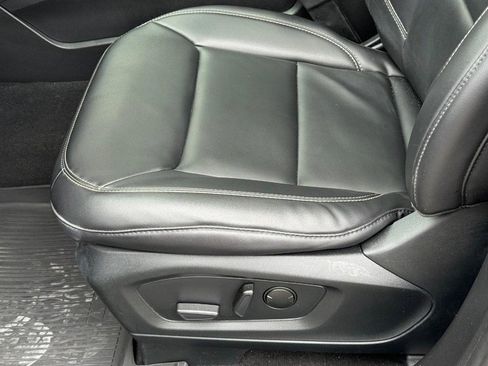 Certified 2023 Ford Explorer XLT image 22