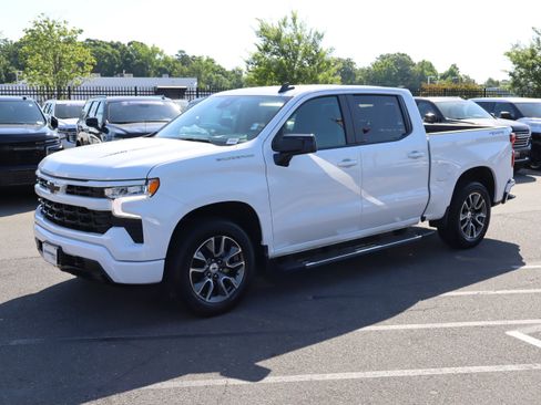 Used 2024 Chevrolet Silverado 1500 RST w/ Convenience Package II AWD/4WD image 5
