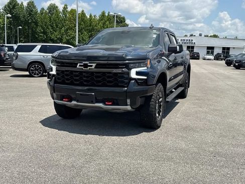 Used 2023 Chevrolet Silverado 1500 ZR2 AWD/4WD image 8