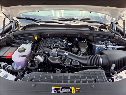New 2025 Jeep Grand Cherokee Altitude RWD image 66