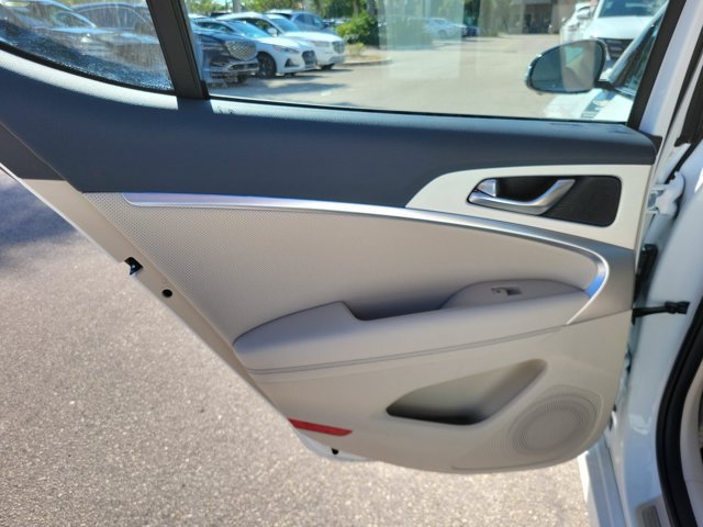 Certified 2026 Genesis G70 2.5T Prestige RWD image 9