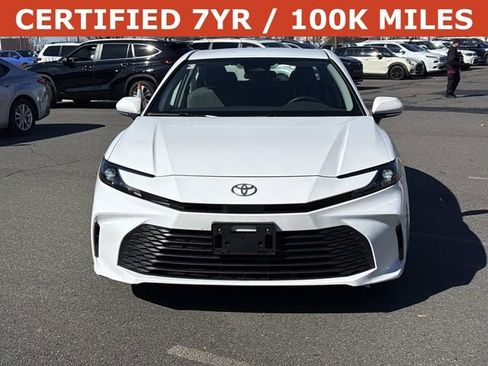 Used 2025 Toyota Camry LE FWD image 6