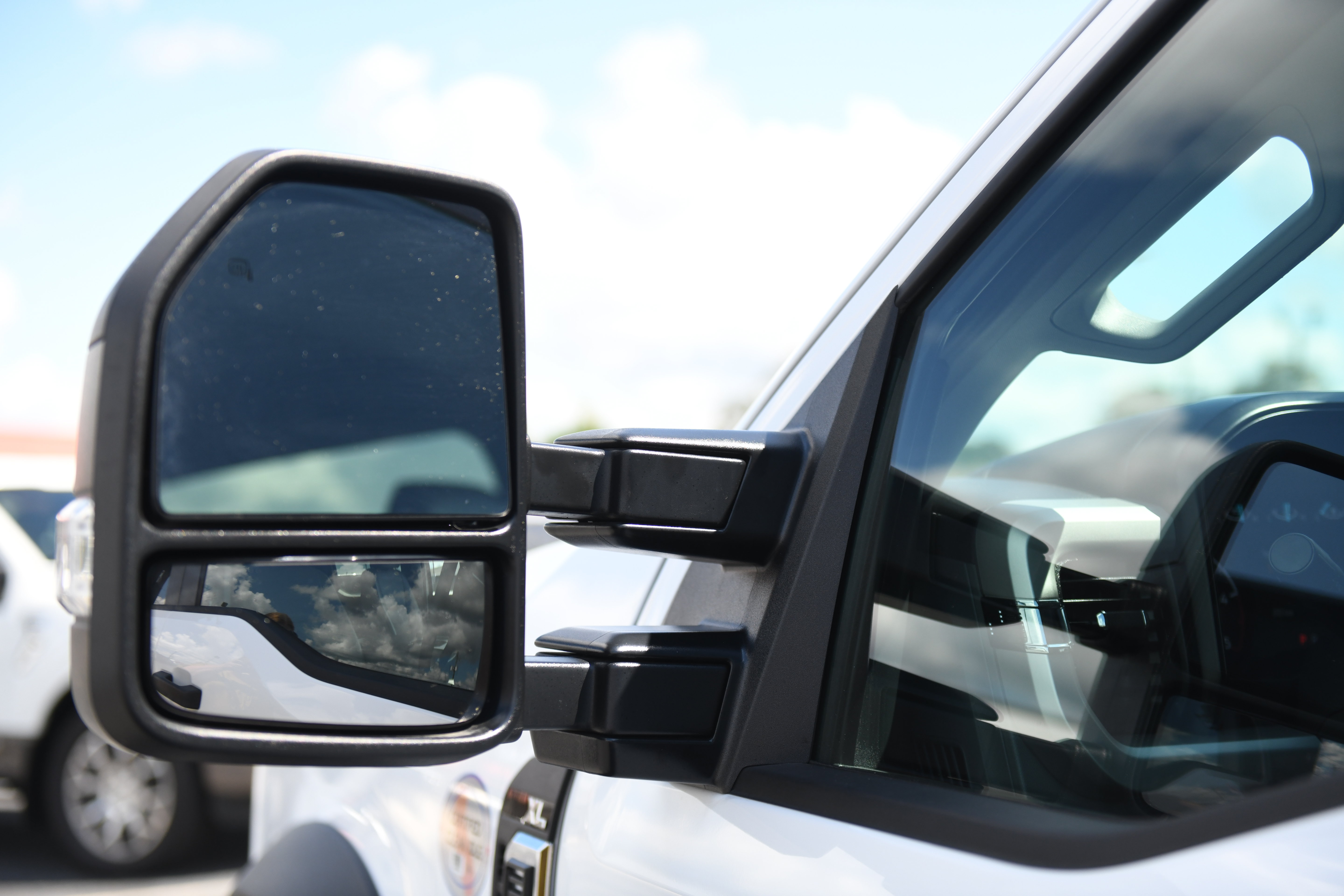 Used 2026 Ford F550 4x4 Crew Cab image 21