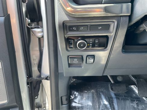 Used 2023 Ford F150 Lariat image 16