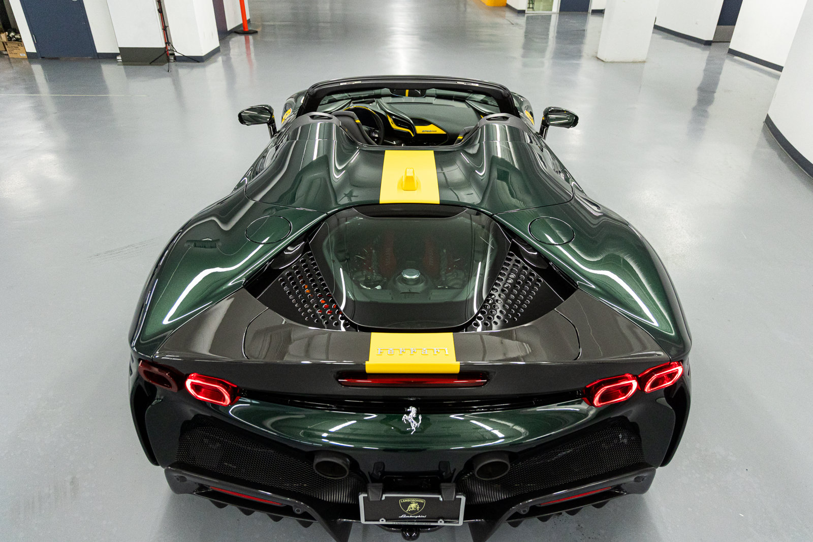 Used 2025 Ferrari SF90 Spider AWD/4WD image 62