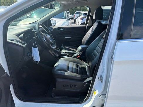 Used 2014 Ford Escape Titanium w/ Equipment Group 401A AWD/4WD image 9