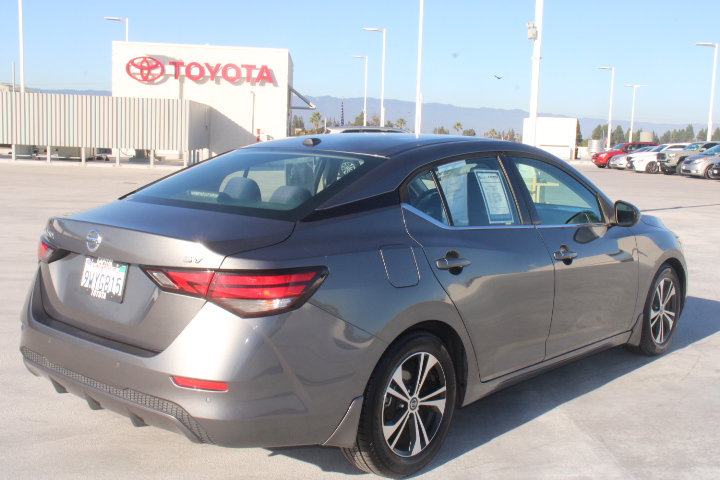 Used 2021 Nissan Sentra SV FWD image 3