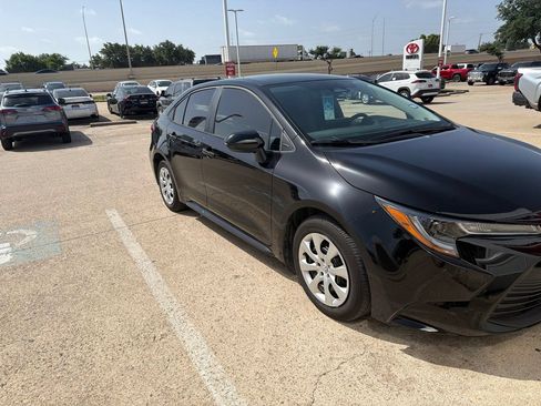 Used 2026 Toyota Corolla LE FWD image 3