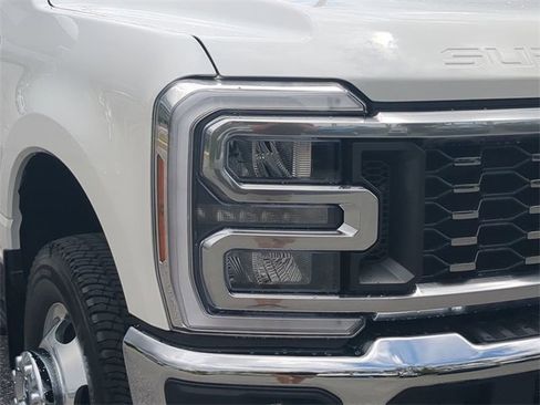 New 2025 Ford F350 Lariat w/ Lariat Ultimate Package image 25