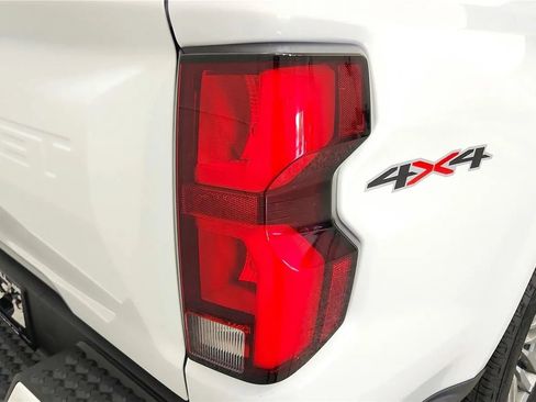 New 2026 Chevrolet Colorado LT w/ LT Convenience Package AWD/4WD image 15