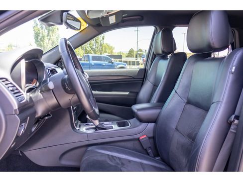 Used 2021 Jeep Grand Cherokee Laredo X AWD/4WD image 15