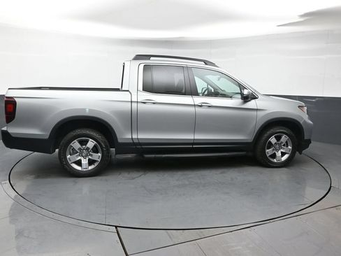 Certified 2025 Honda Ridgeline RTL image 7