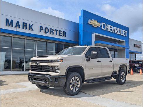 New 2026 Chevrolet Silverado 2500 Custom w/ Custom Convenience Package AWD/4WD image 1