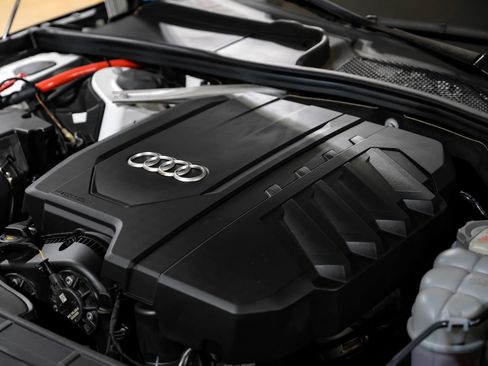 Used 2023 Audi A4 2.0T Premium w/ Convenience Package image 56