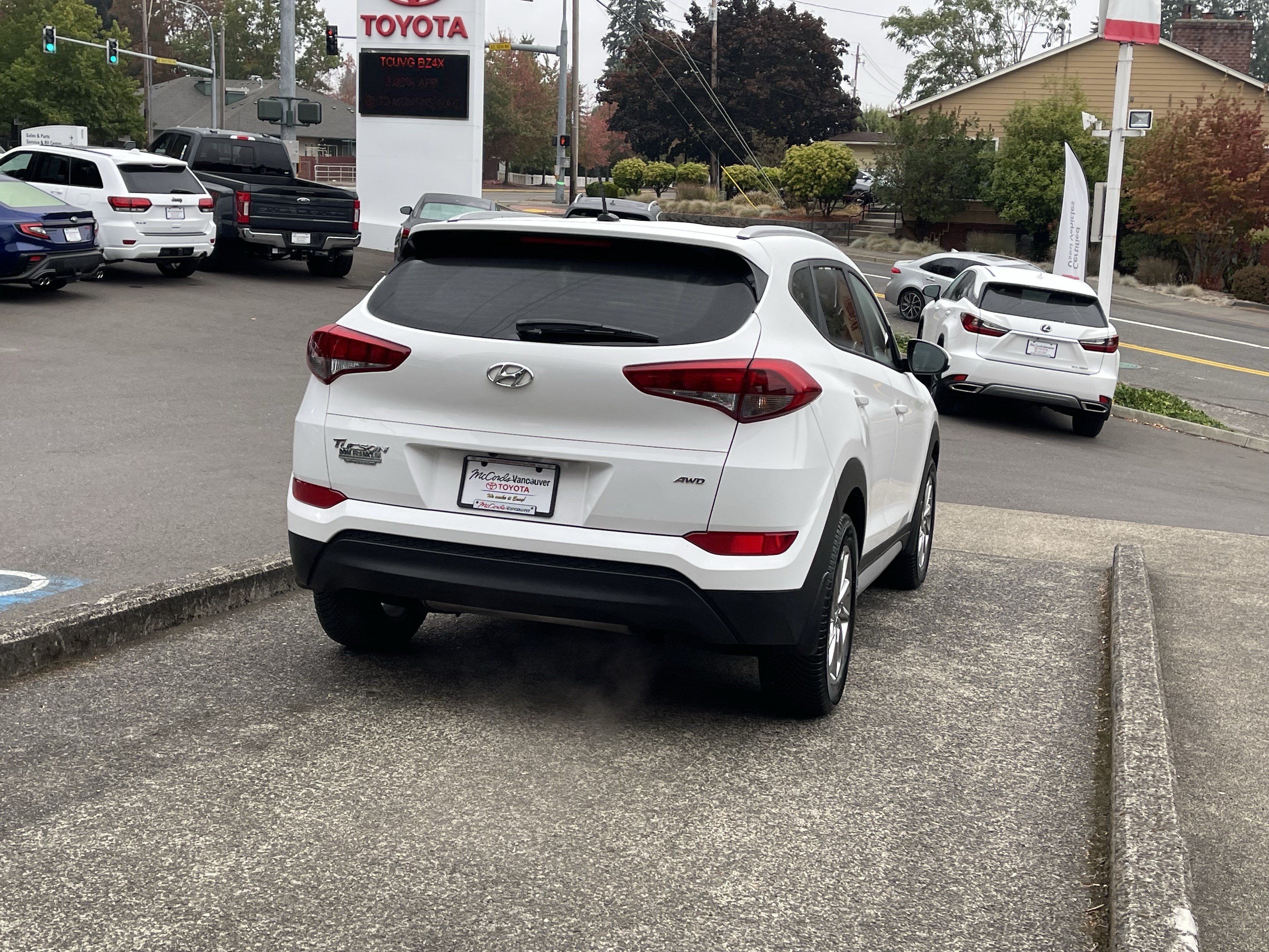 Used 2017 Hyundai Tucson SE w/ SE Popular Package 02 AWD/4WD image 7
