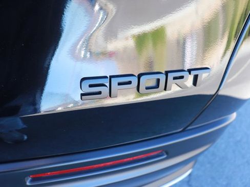 Certified 2026 Honda HR-V Sport image 7