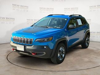 Used 2019 Jeep Cherokee Trailhawk w/ Comfort/Convenience Group AWD/4WD video 1