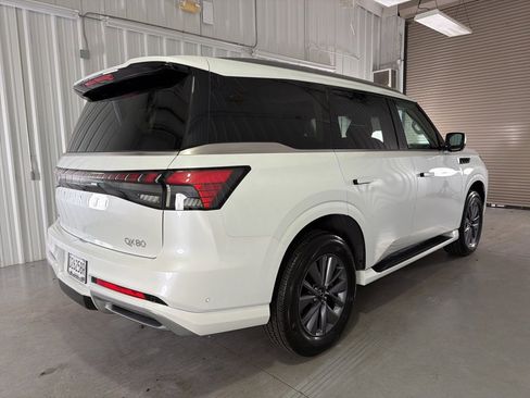 Certified 2025 INFINITI QX80 Pure image 7