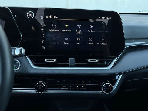 Used 2025 Chevrolet Equinox LT image 23