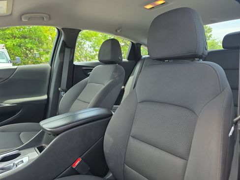 Used 2022 Chevrolet Malibu LT FWD image 24