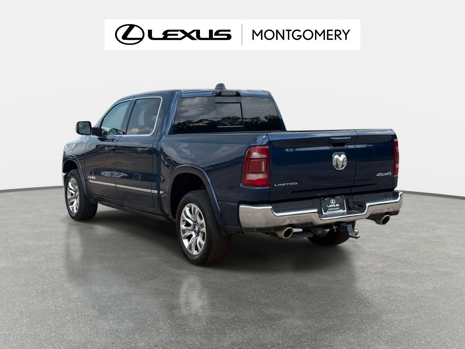 Used 2024 RAM 1500 Limited AWD/4WD image 5