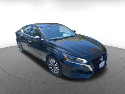 Used 2025 Nissan Altima 2.5 SV