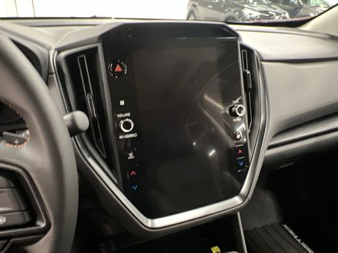 Used 2025 Subaru Crosstrek 2.5i Limited w/ Crosstrek Mirror Package image 16