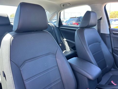 Used 2019 Volkswagen Passat 2.0T SE R-Line image 96