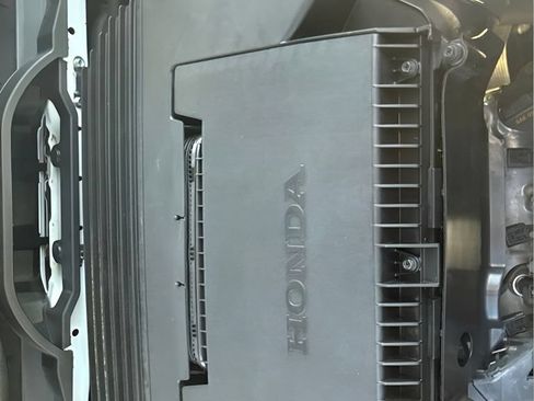 Used 2023 Honda Pilot Touring image 33