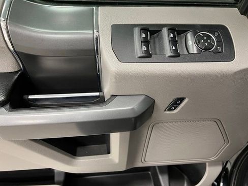 Used 2016 Ford F150 XLT w/ Equipment Group 302A Luxury image 24