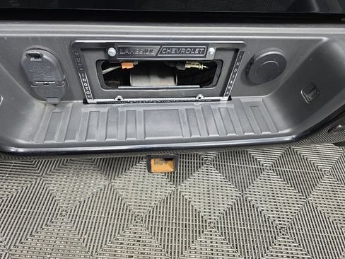 Used 2022 Chevrolet Colorado Z71 w/ Z71 Midnight Edition image 30