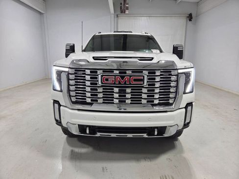 Used 2024 GMC Sierra 2500 Denali w/ Denali Reserve Package AWD/4WD image 6