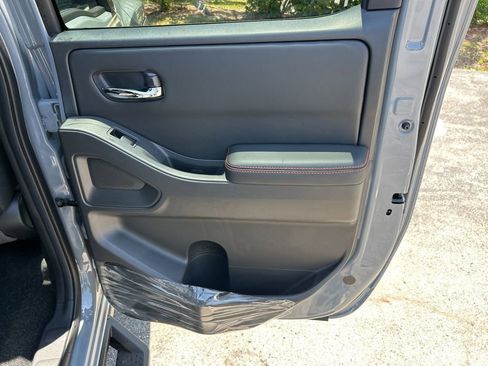 New 2025 Nissan Frontier PRO-4X w/ Pro Convenience Package image 42