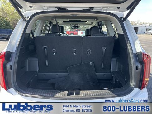 Used 2025 Kia Telluride S FWD image 23