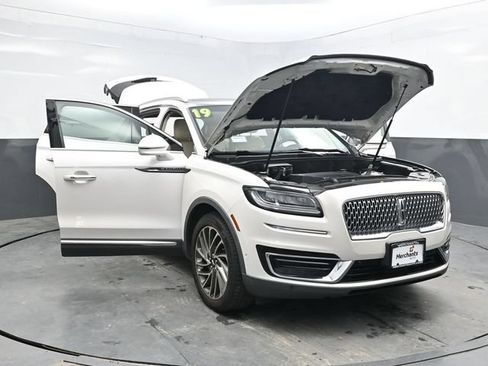 Used 2019 Lincoln Nautilus Reserve AWD/4WD image 43