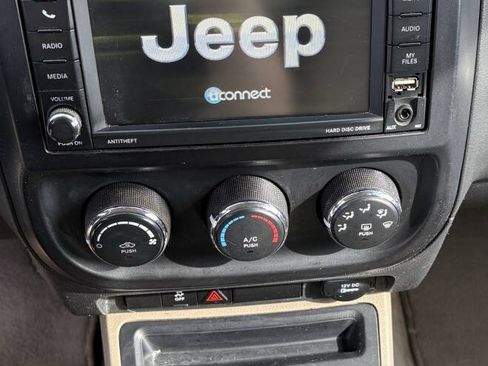 Used 2014 Jeep Compass Sport w/ Power Value Group FWD image 10
