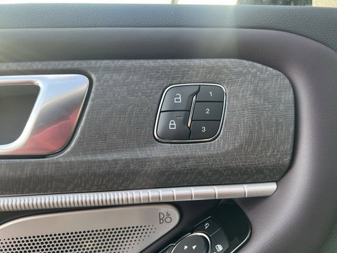 New 2026 Ford Explorer Platinum image 25