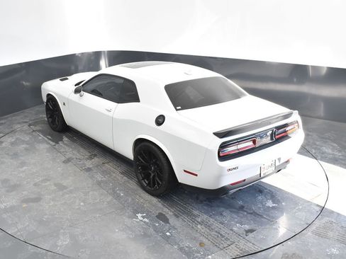 Used 2018 Dodge Challenger R/T Scat Pack w/ Dynamics Package image 39