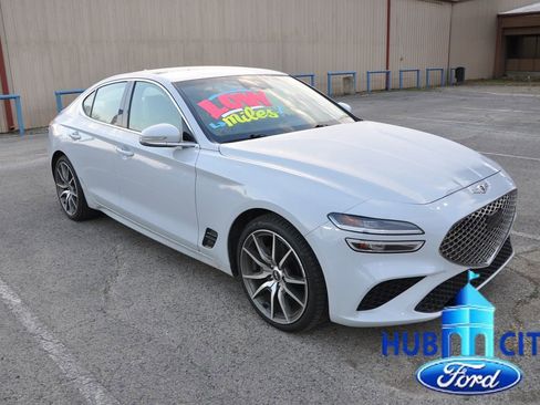 Used 2023 Genesis G70 2.0T image 7