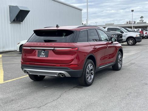 New 2026 Lincoln Corsair Premiere image 4