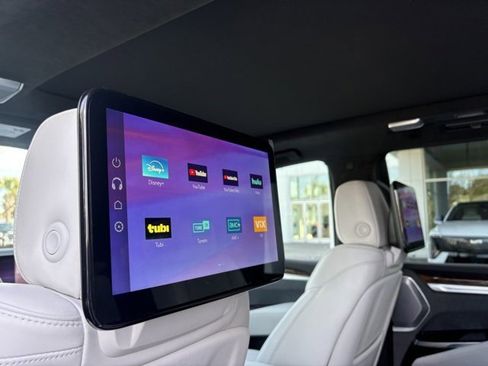 Certified 2026 Cadillac Escalade Platinum Sport w/ LPO, ONYX Package image 14