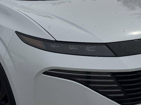 Certified 2025 Nissan Murano SV AWD/4WD image 8