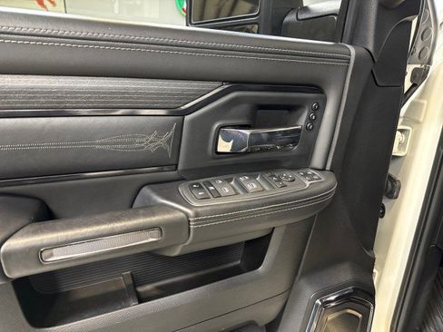 Used 2024 RAM 2500 Limited image 22