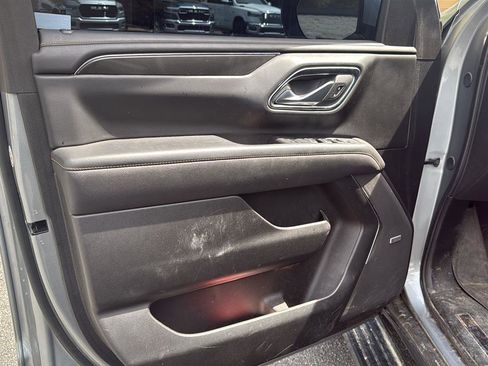 Used 2024 GMC Yukon AT4 w/ AT4 Premium Plus Package AWD/4WD image 7